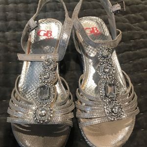 GB girls metallic sandals size 1M.